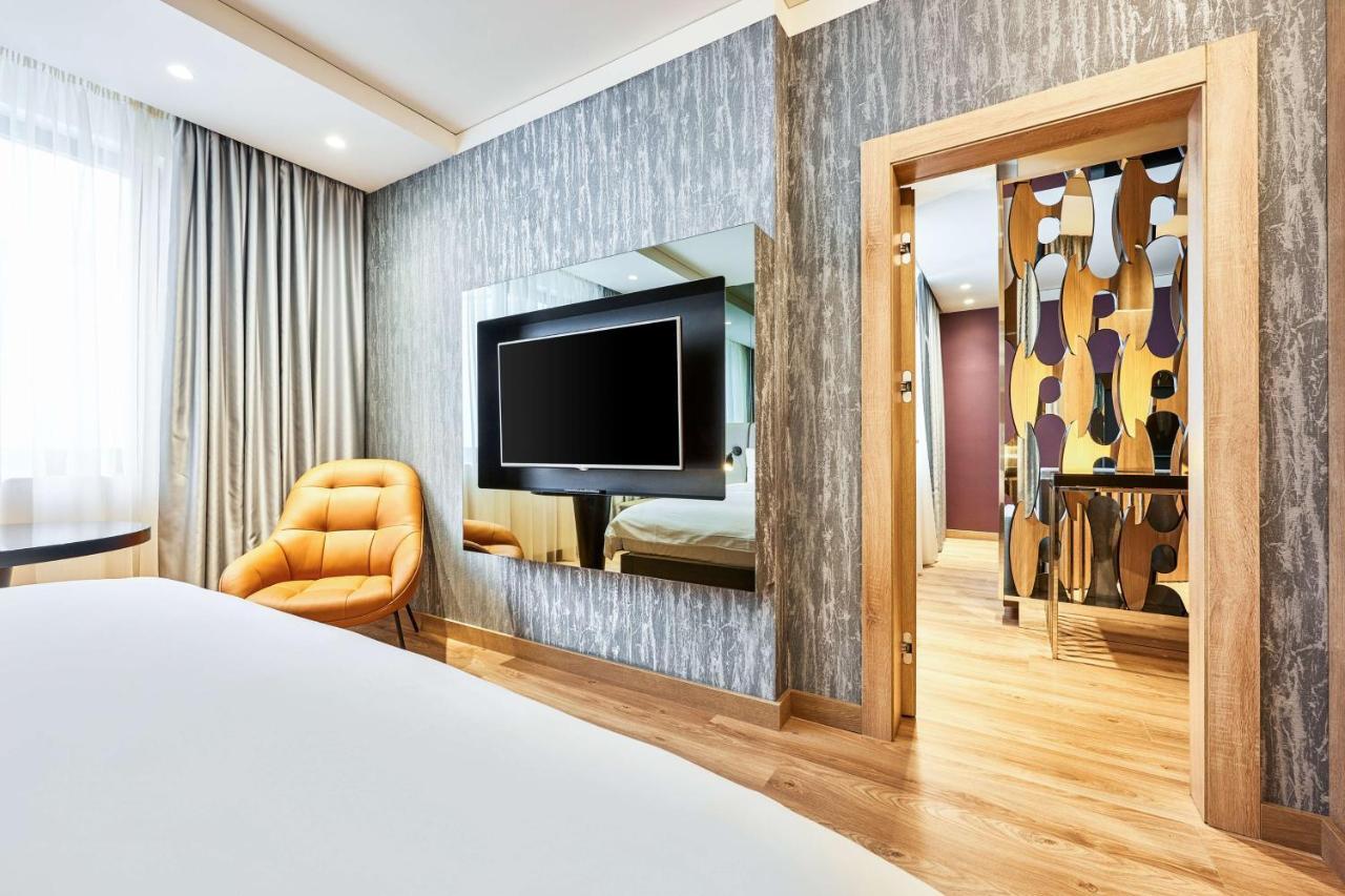 Radisson Blu Hotel, Kyiv City Centre Eksteriør billede